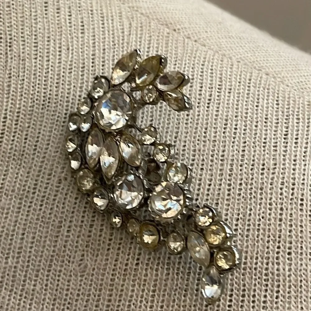 Vintage Paisley Cluster Rhinestone Crystal Brooch, Silver-tone